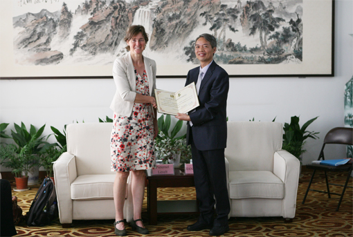 IMG_5579.jpg IMG_5579.jpg